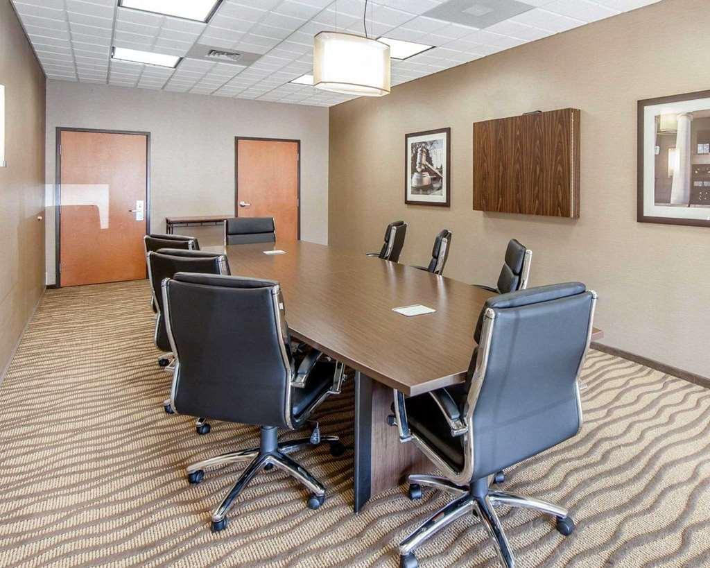 Comfort Suites Marietta-Parkersburg Udogodnienia zdjęcie