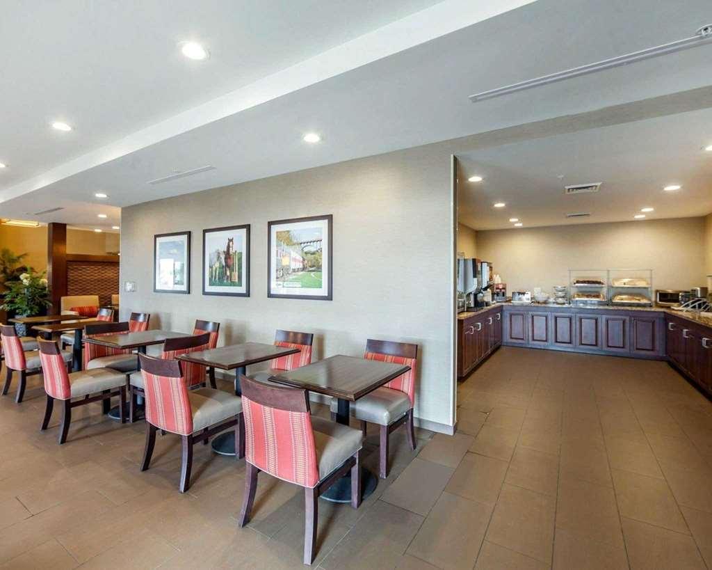 Comfort Suites Marietta-Parkersburg Restauracja zdjęcie