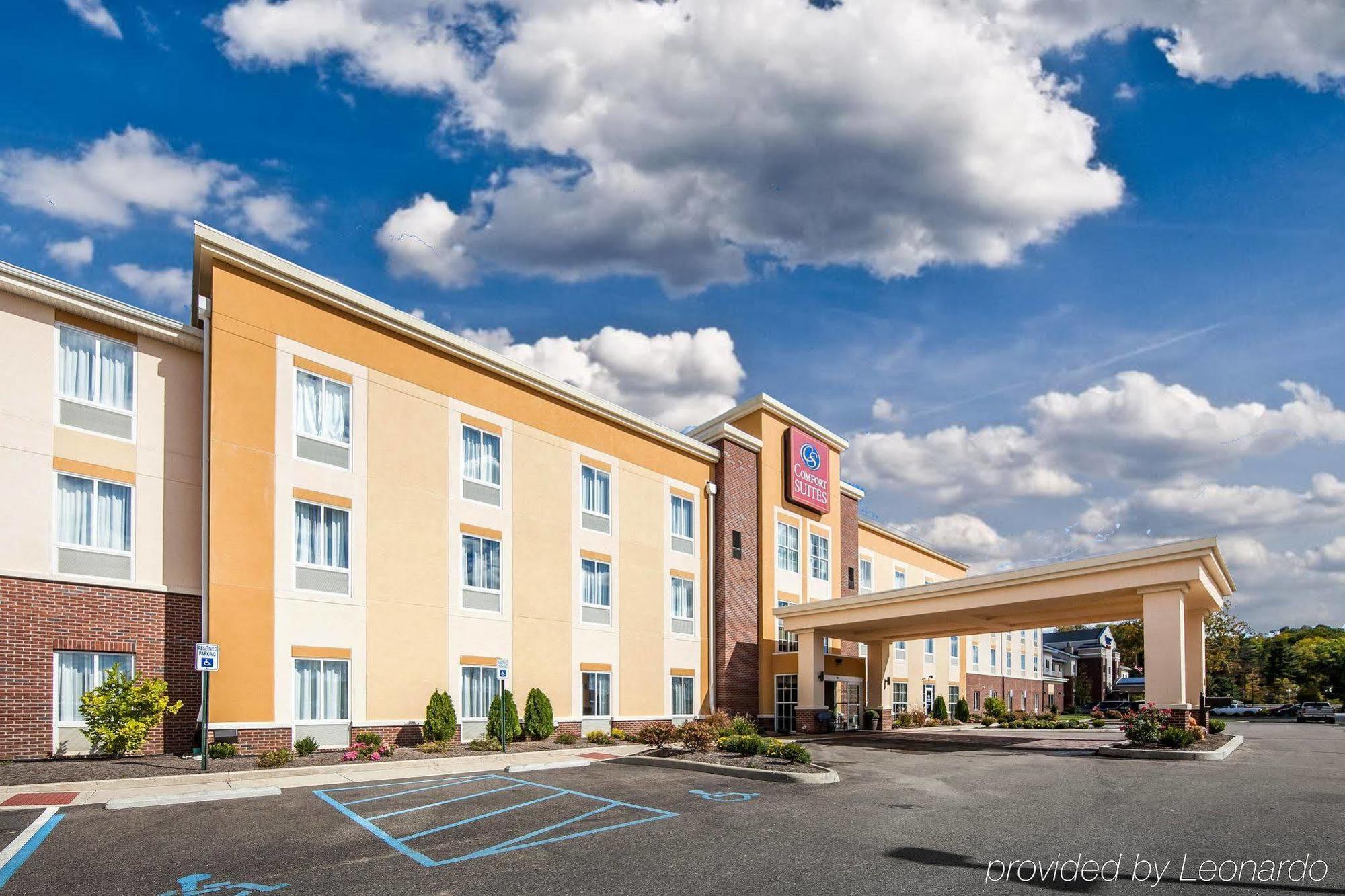 Comfort Suites Marietta-Parkersburg Zewnętrze zdjęcie