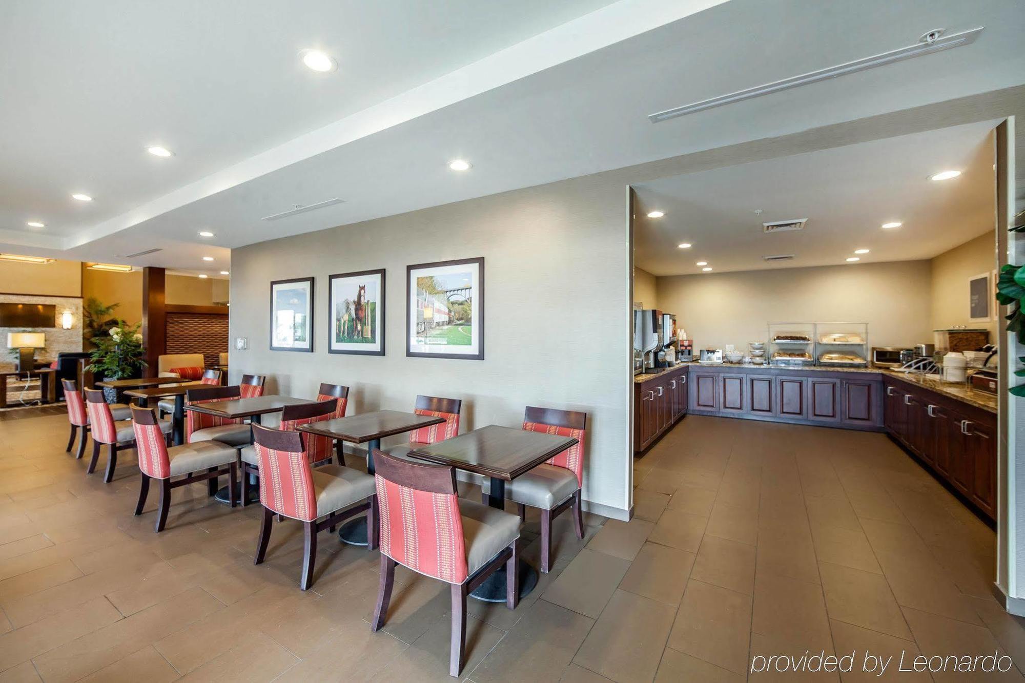 Comfort Suites Marietta-Parkersburg Zewnętrze zdjęcie