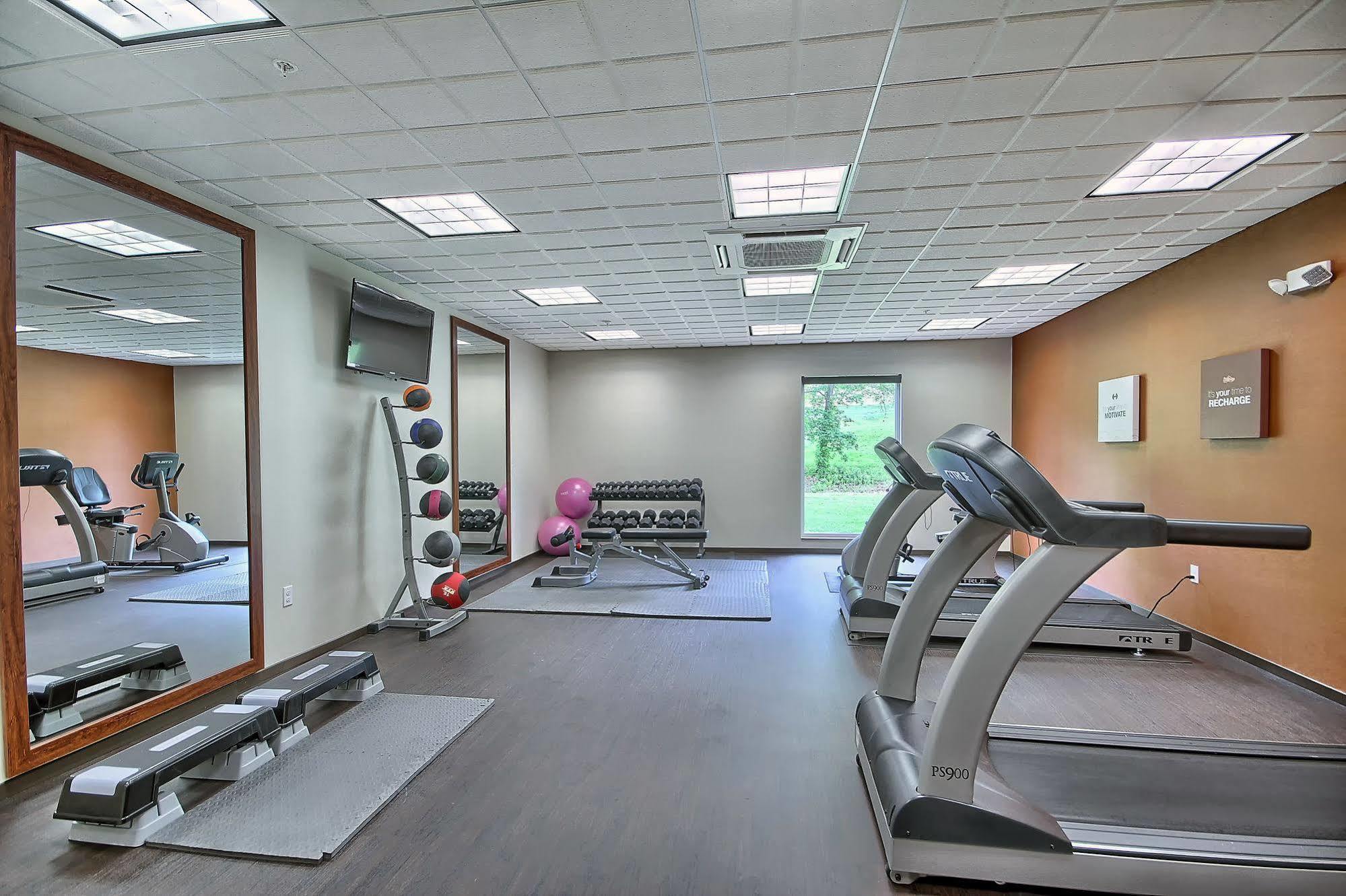Comfort Suites Marietta-Parkersburg Zewnętrze zdjęcie