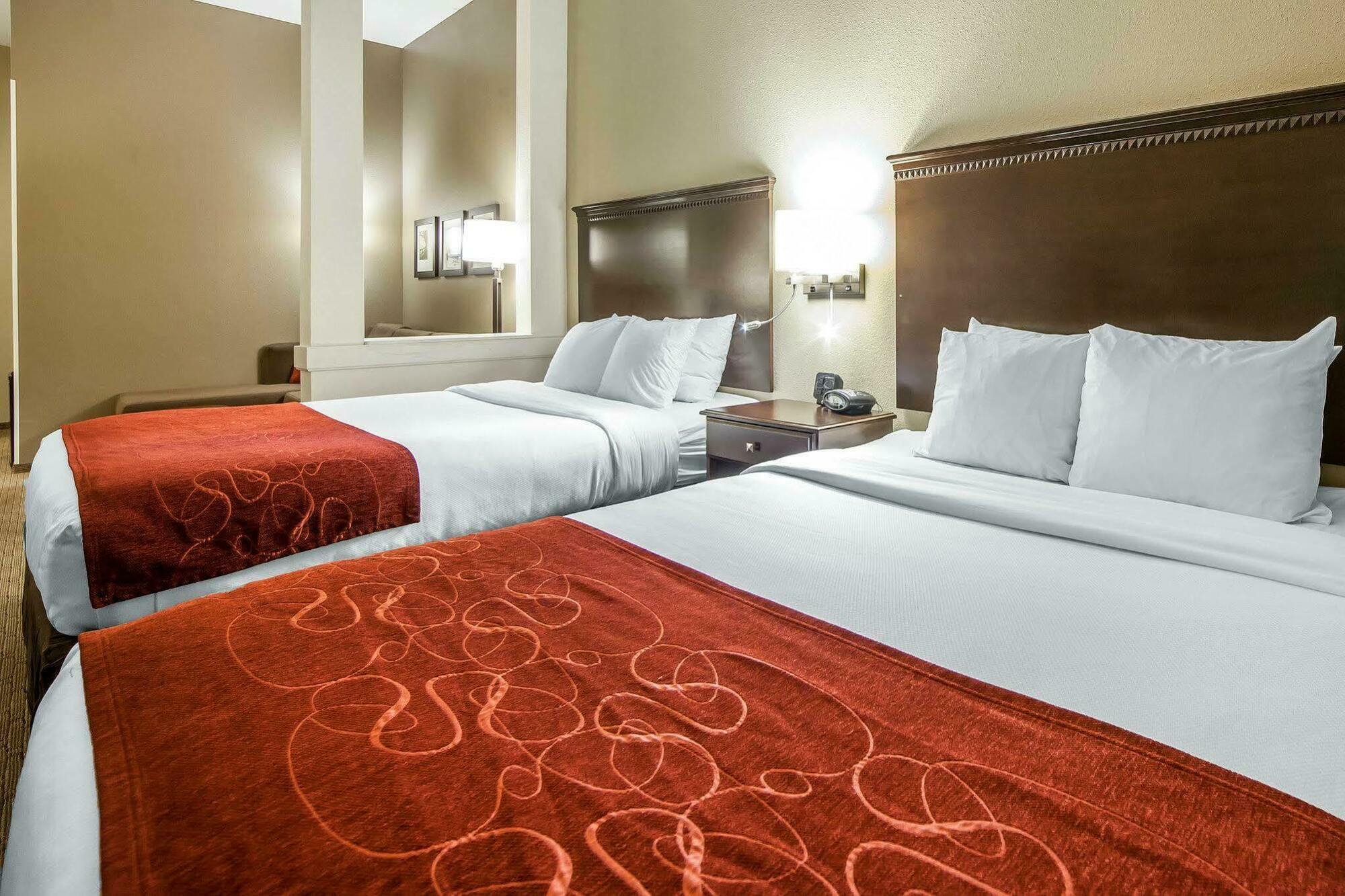 Comfort Suites Marietta-Parkersburg Zewnętrze zdjęcie